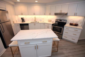 Sleeps 8 - Renovated Beachfront Condo at Westwinds, Sandestin with Gulf Views, Private Beach Access